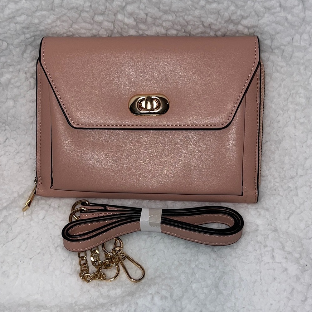 Women’s Vegan Leather Look Pink/Mauve Flap Purse with Gold Hardware ~ NEW